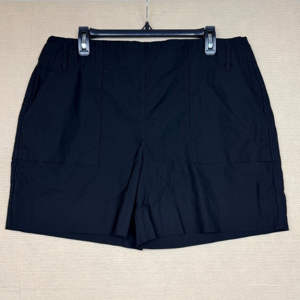 Versona Modern Black Utility Shorts Women Size 16 Stretch Patch Pockets Casual